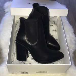 Charles David block heel black ankle bootie 37
